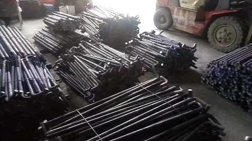 地腳螺栓規(guī)格型號(hào)是怎么打上去的？